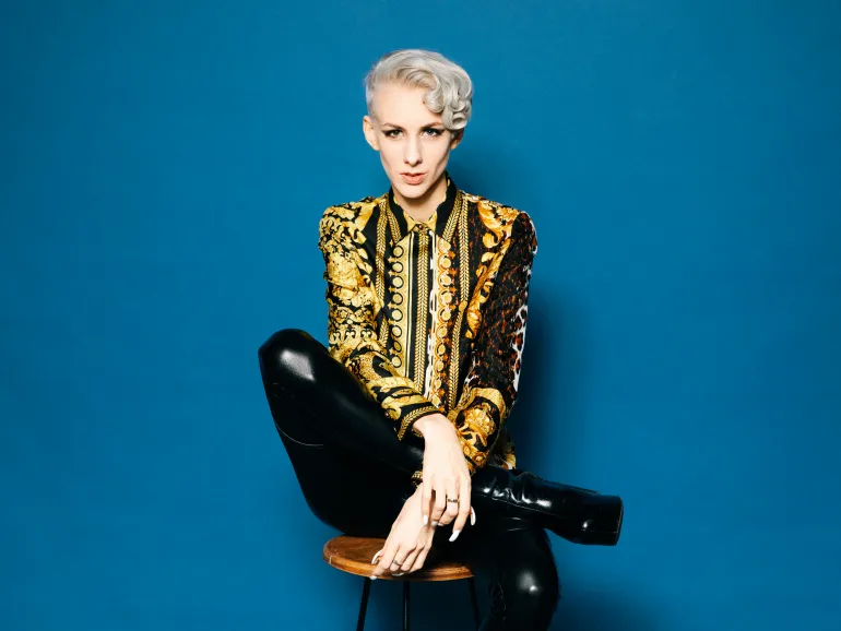 Lisa Eckhart Körpergröße – 1,73 Meter Stil und Selbstbewusstsein